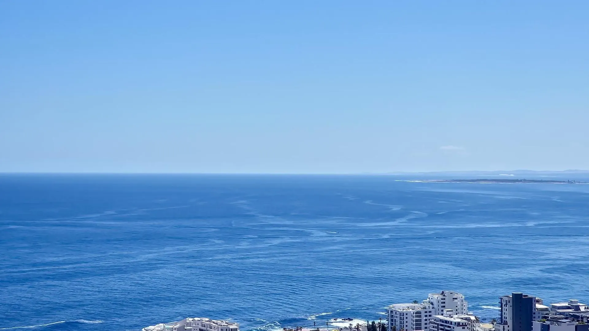 アパート Ocean Villa Bantry Bay - Private Pool, Sea View, Newly Refurb ケープタウン 南アフリカ