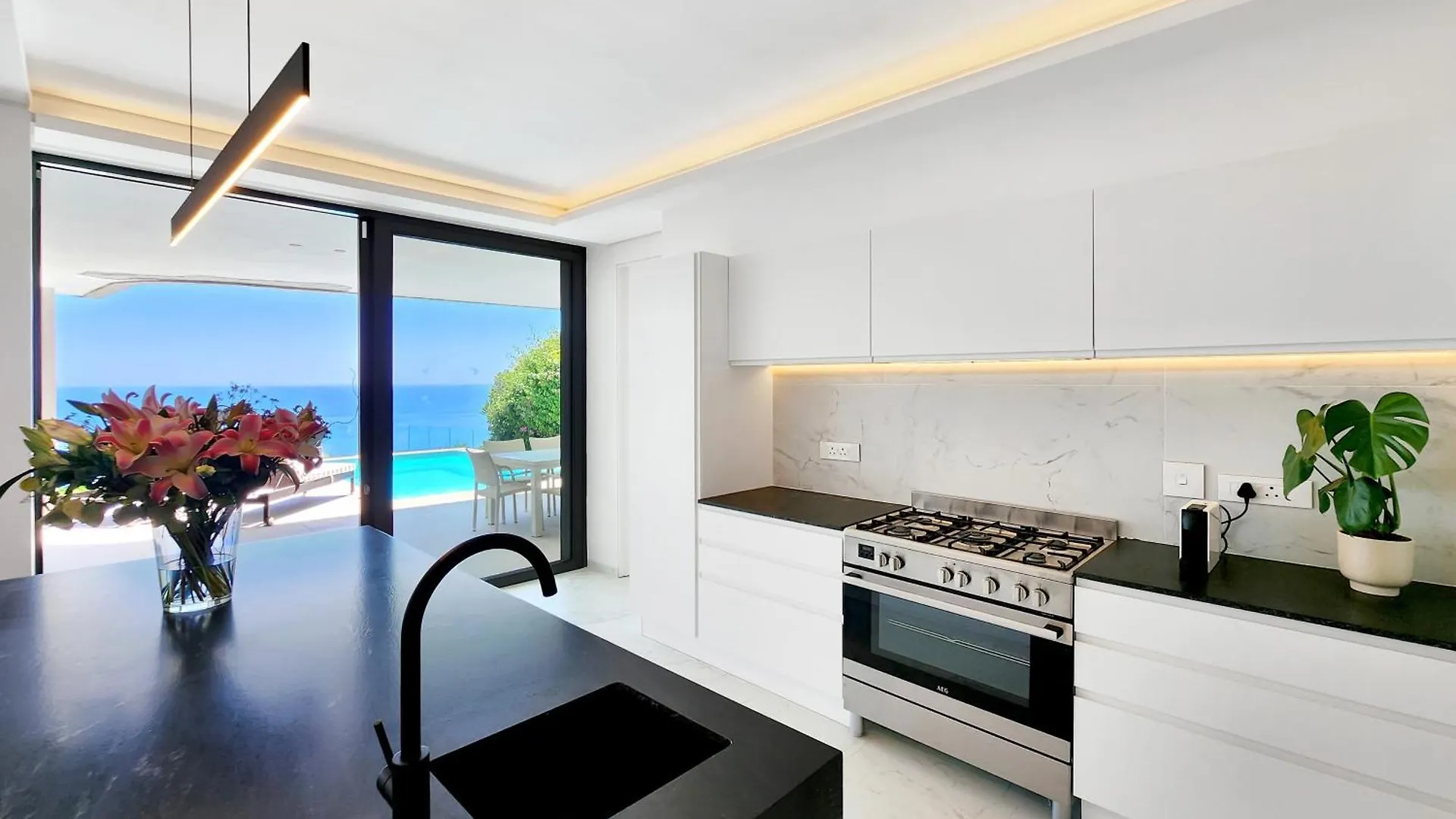 Ocean Villa Bantry Bay - Private Pool, Sea View, Newly Refurb ケープタウン 南アフリカ